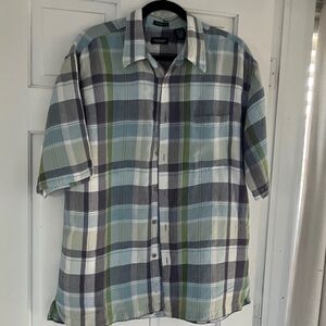 Van Heusen Short-Sleeve Plaid Button-Down Shirt in Blue, Green & Gray